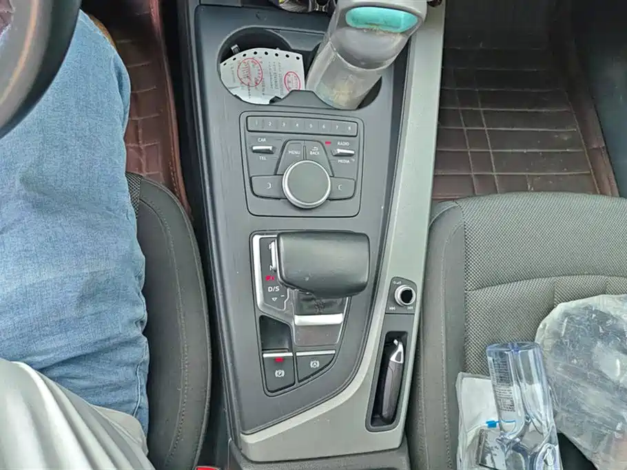 Audi A4L Audi A4L