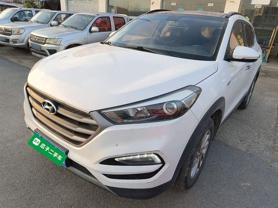 Hyundai Tucson