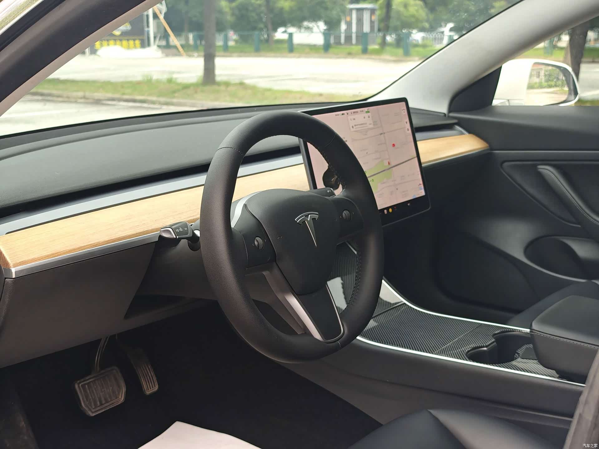 Tesla Model 3, 2020 4