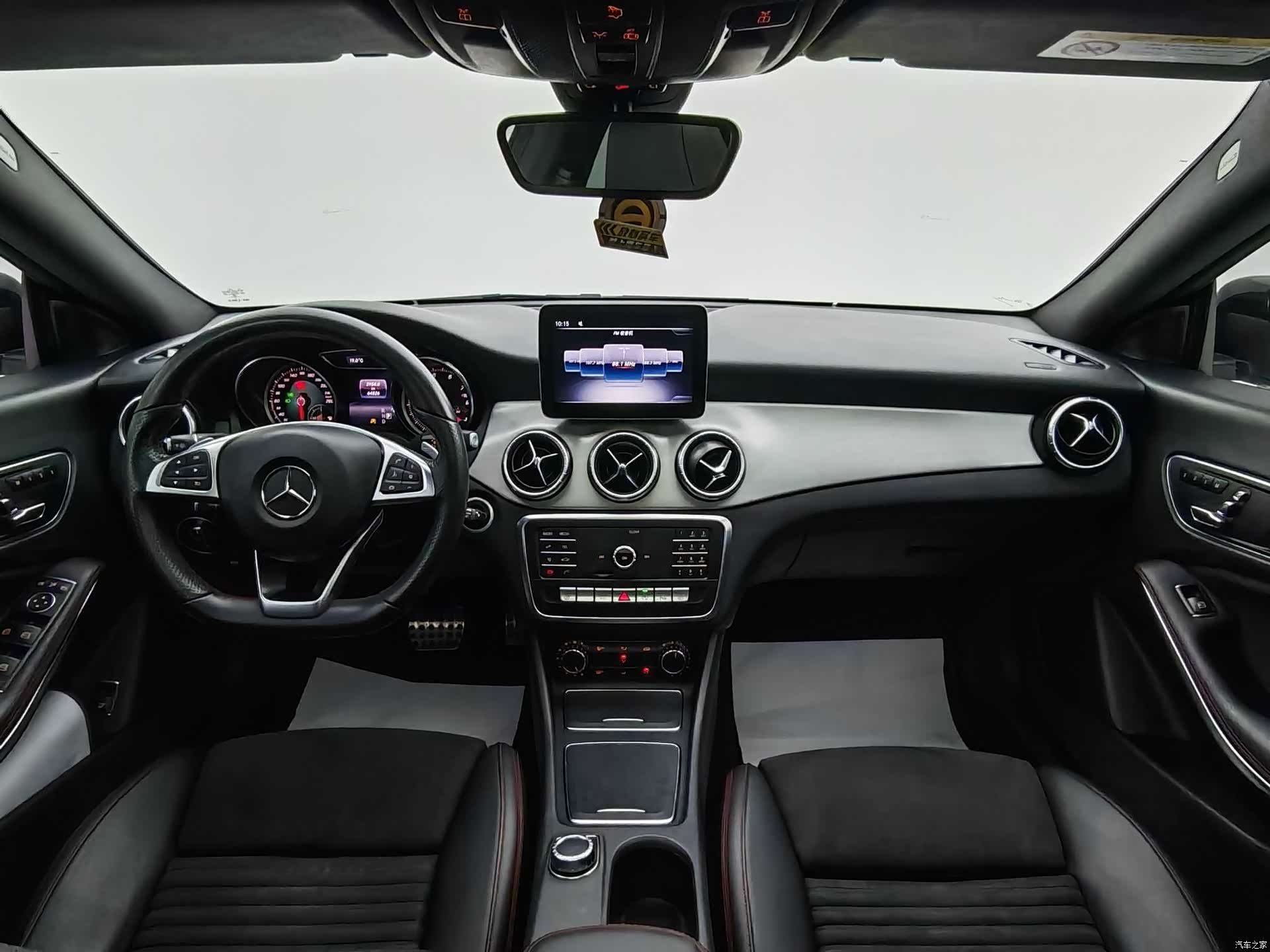 Mercedes-Benz CLA, 2017 4