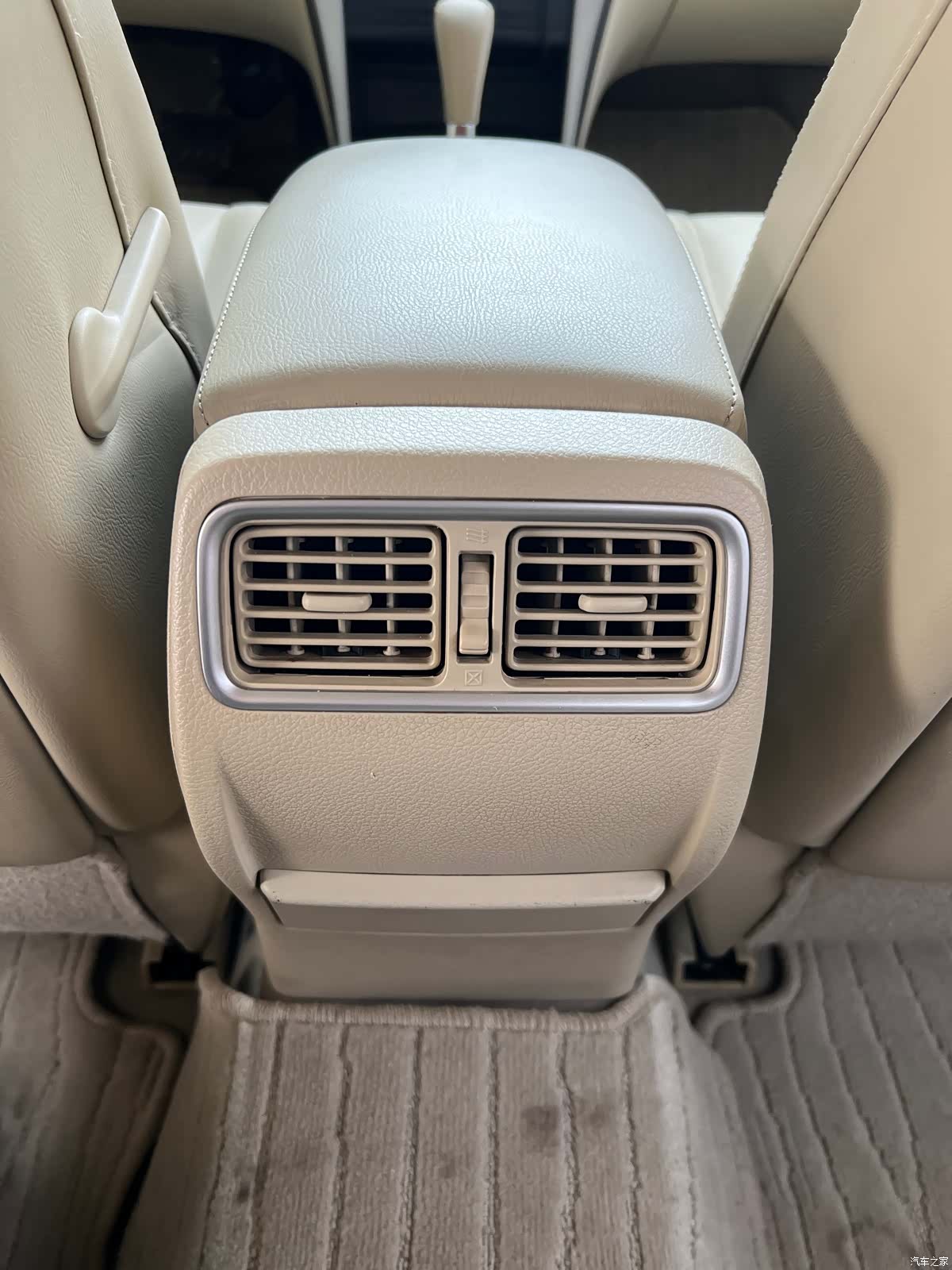 Nissan Teana, 2010 12