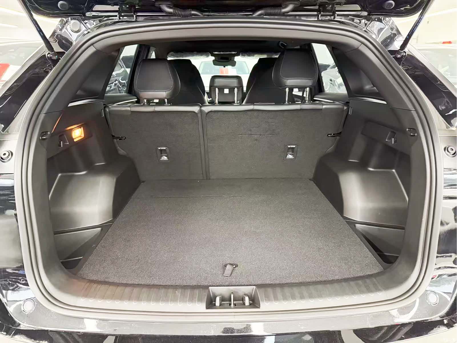 Geely Galaxy L7, 2024 19