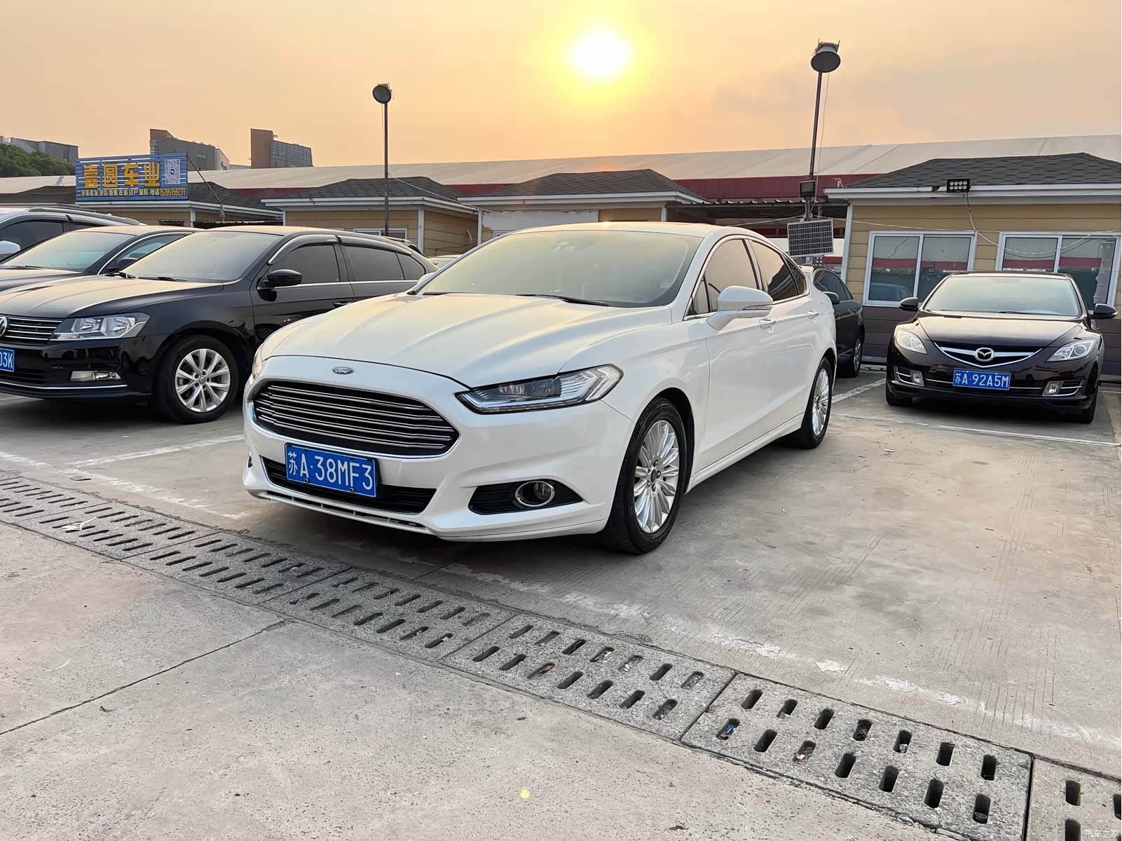 Ford Mondeo, 2015 3