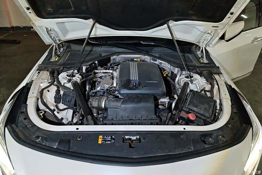Cadillac CT6, 2019 10