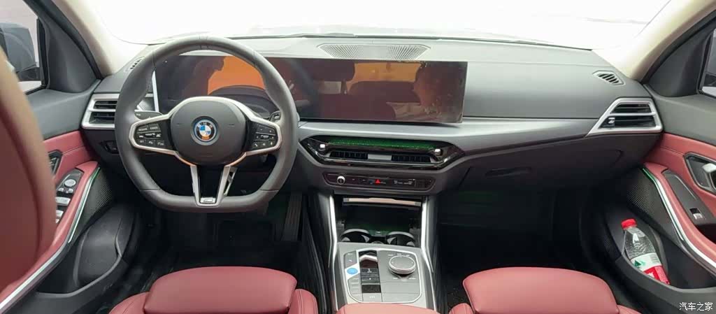 BMW i3, 2026 4