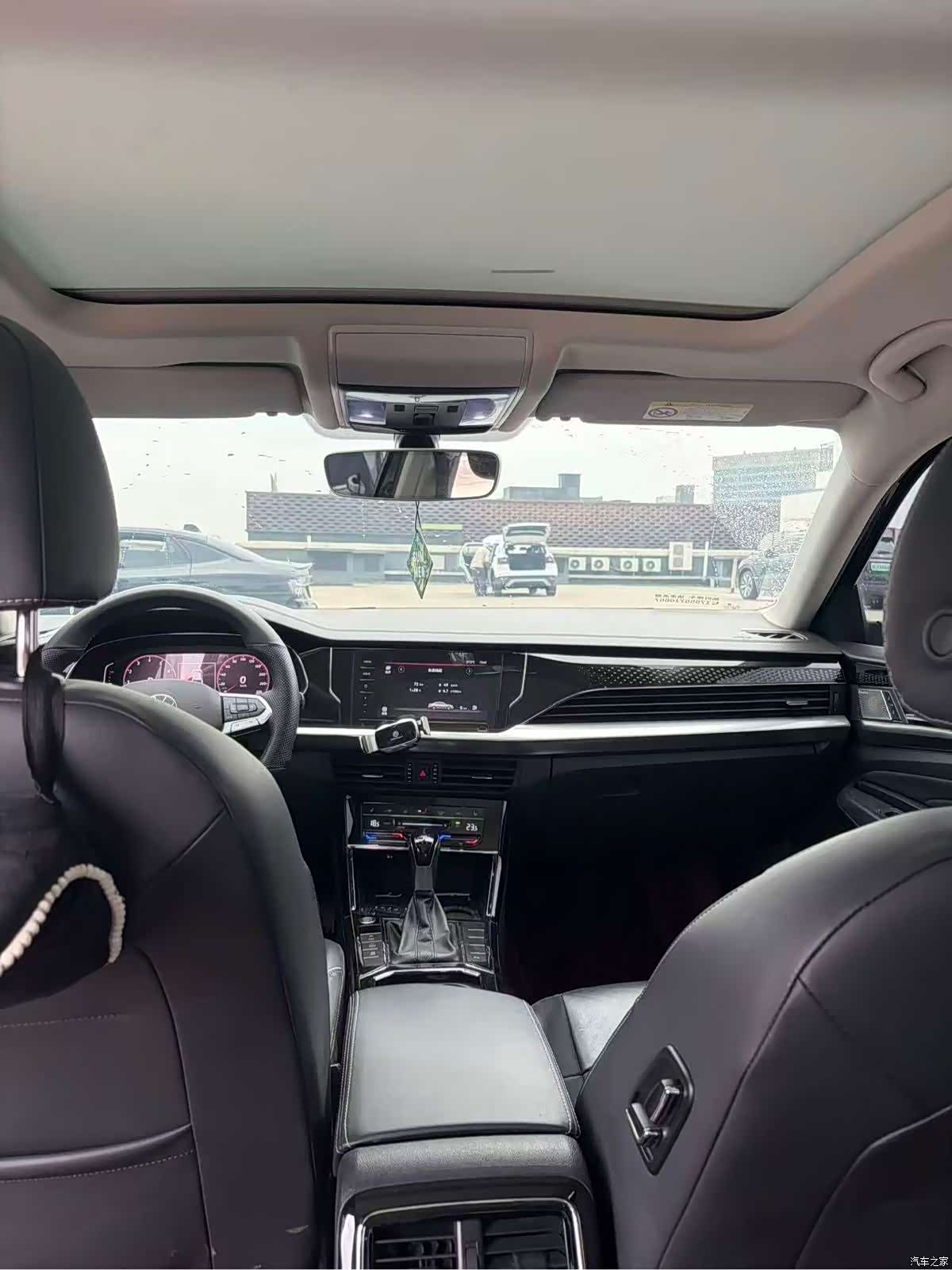 Volkswagen Passat, 2022 4