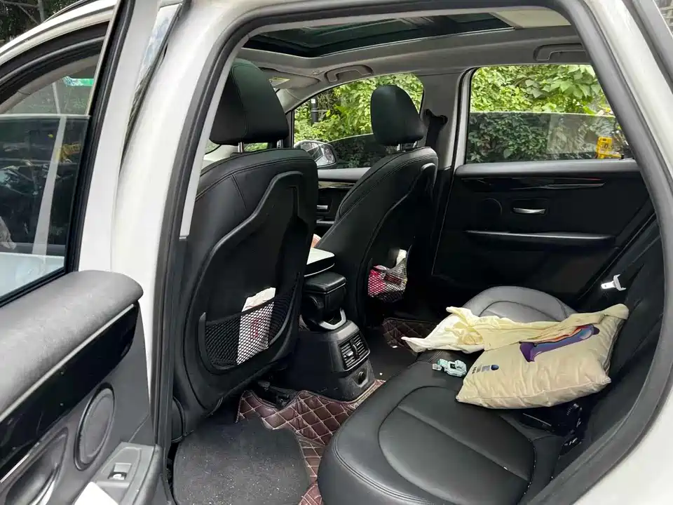 BMW 2 series station wagon