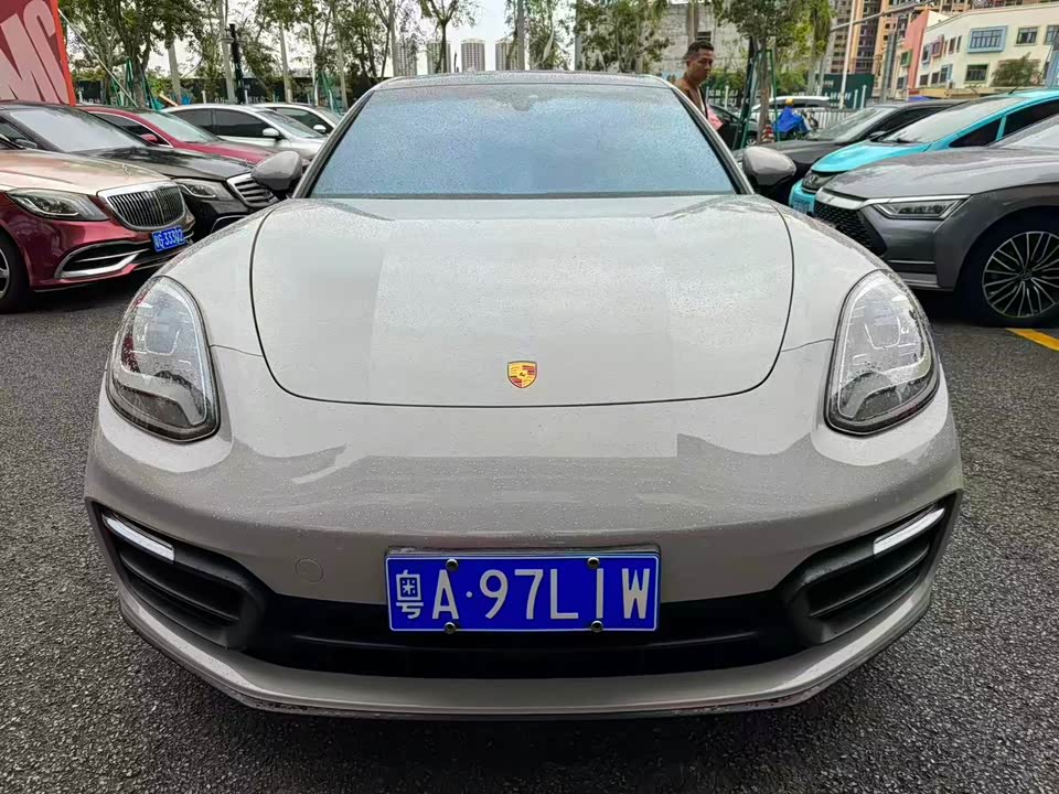 Porsche Panamera