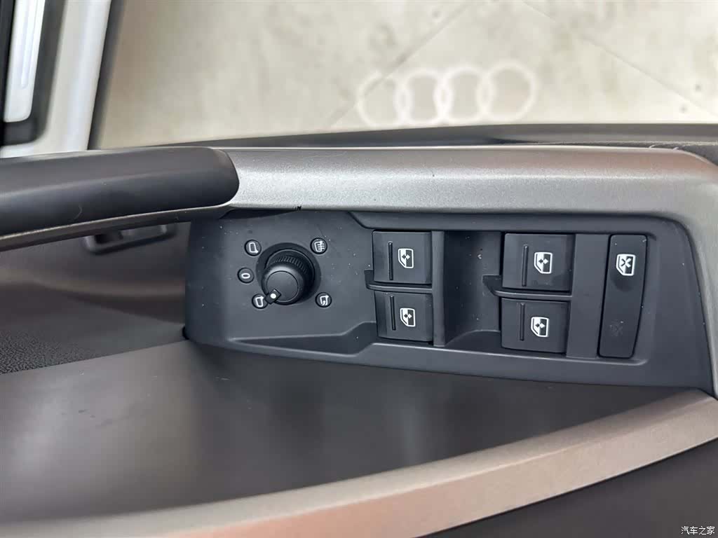 Audi Q3, 2022 14