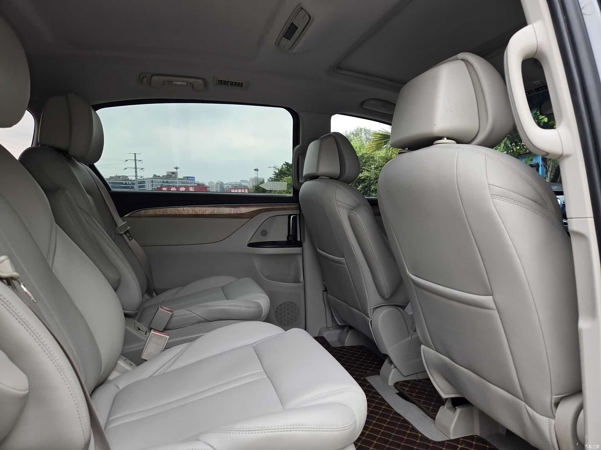 Buick GL8, 2018 11