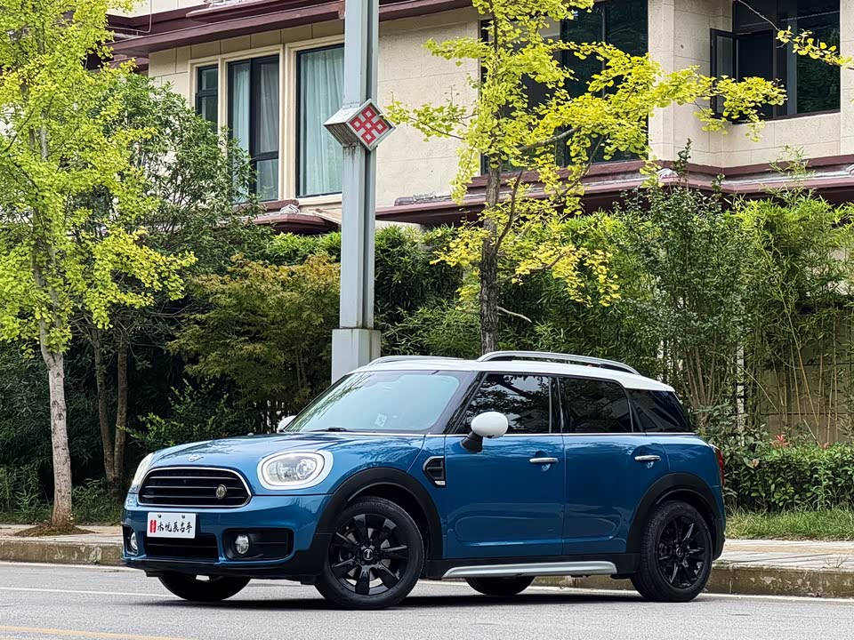 MINI COUNTRYMAN