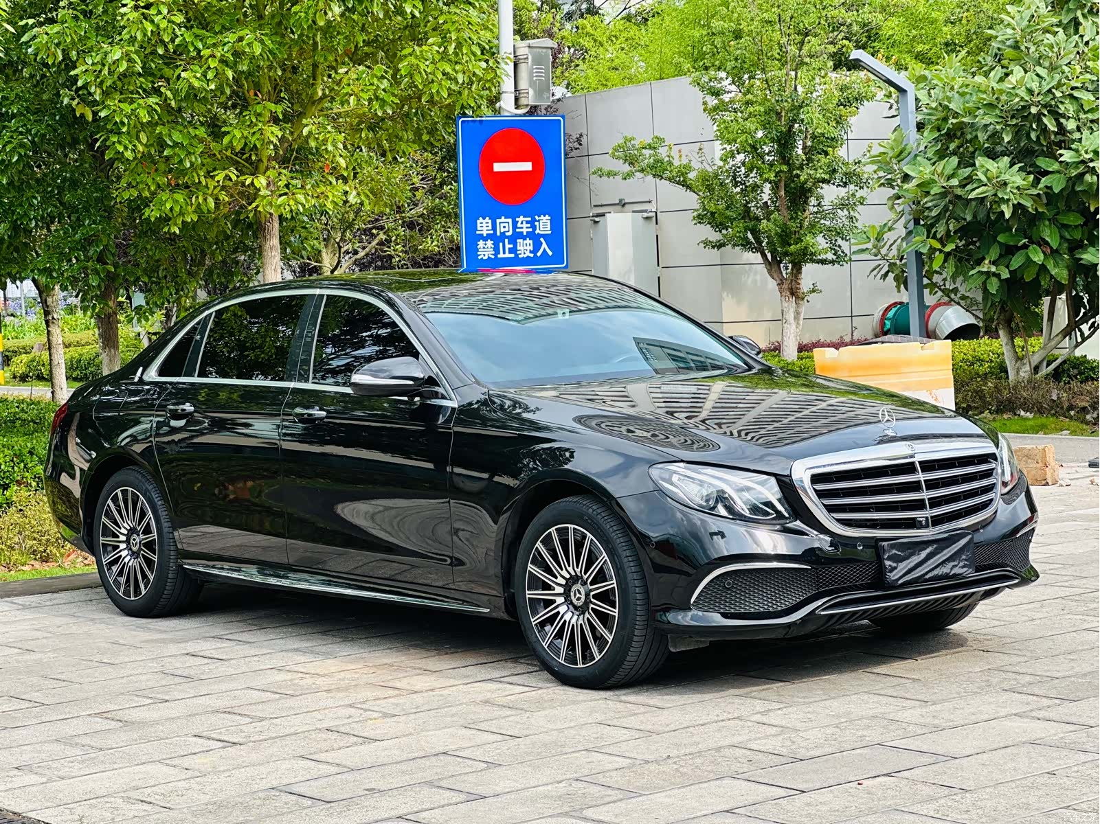 Mercedes-Benz E-Class, 2017 3