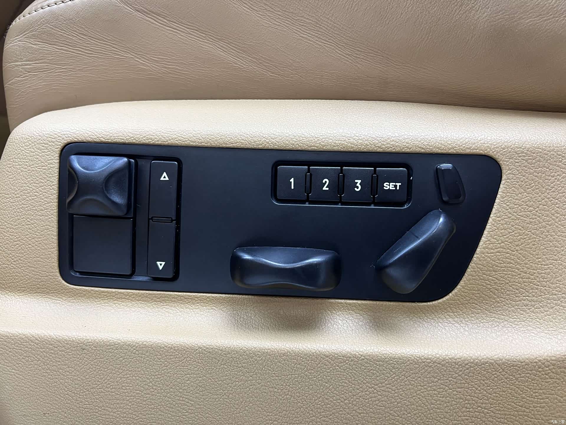 Porsche Cayenne, 2010 26