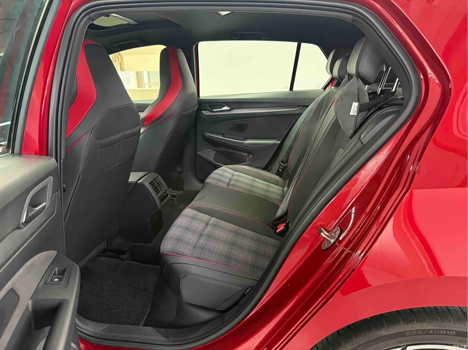 Volkswagen Golf, 2025 6