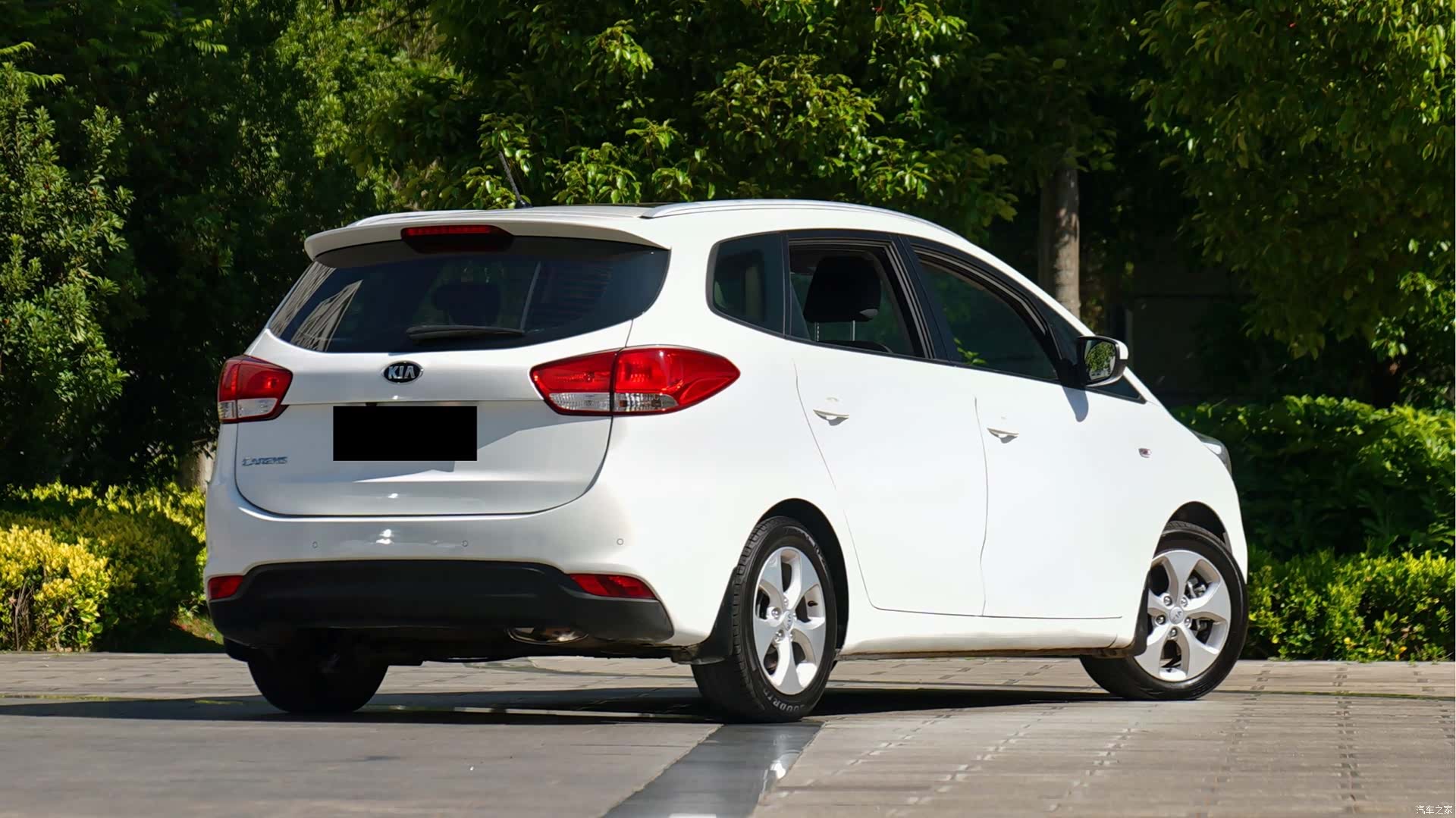 Kia 5, 2013 3