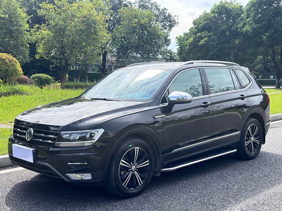 Volkswagen Tiguan L