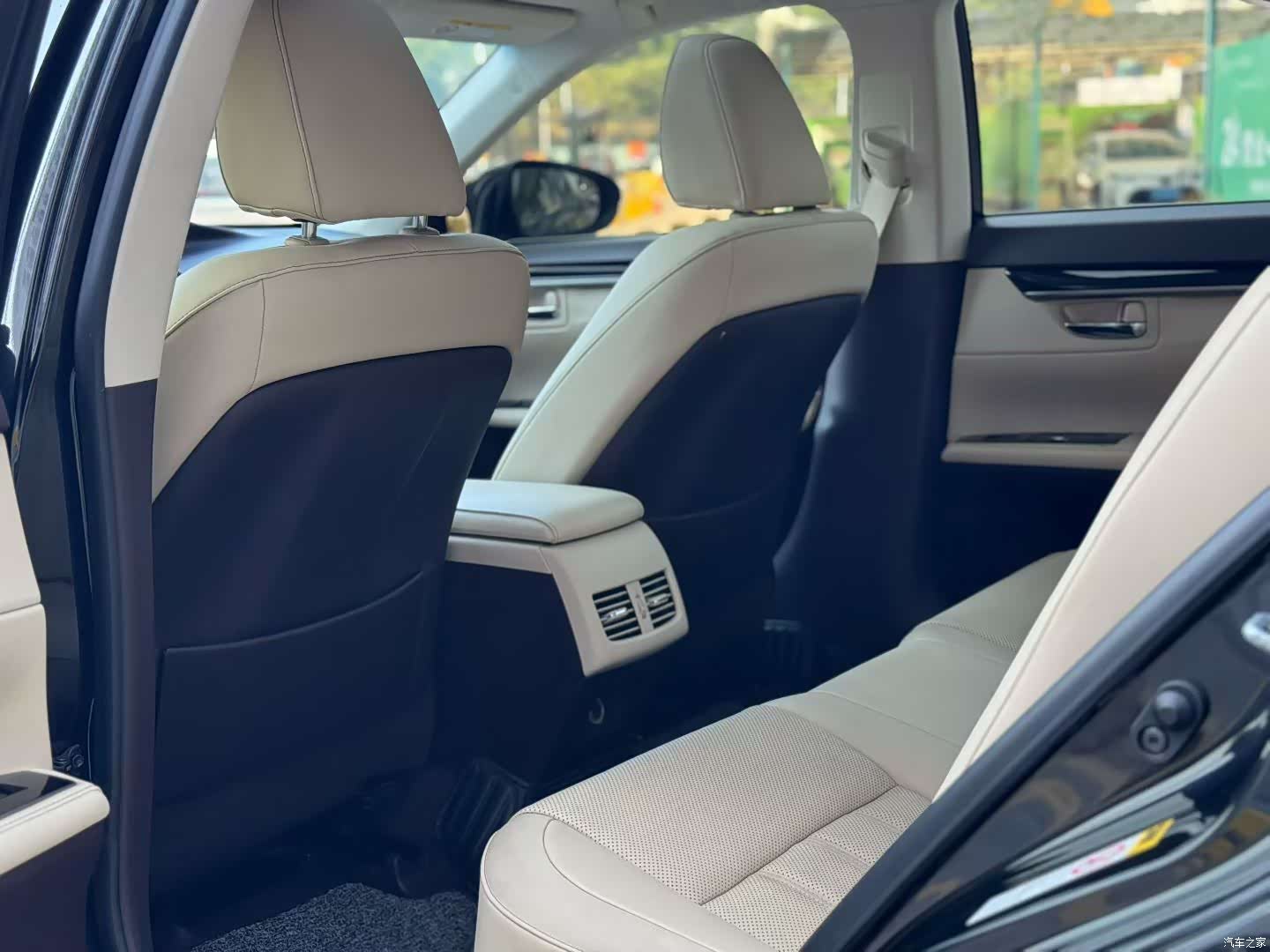 Lexus ES, 2015 6