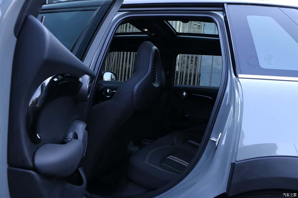 Mini Cooper, 2021 24