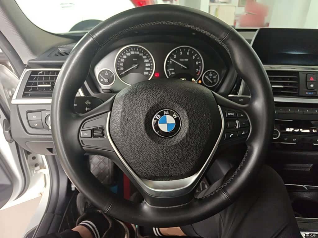 BMW 3 Series, 2018 11