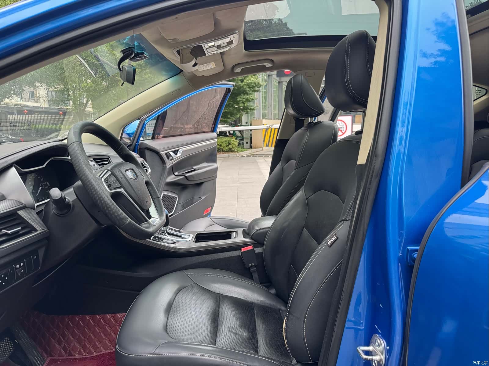 Geely Emgrand, 2017 9