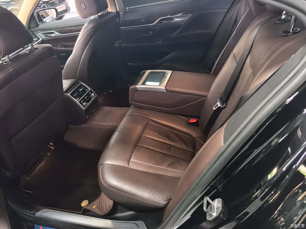 BMW 7 Series, 2017 17