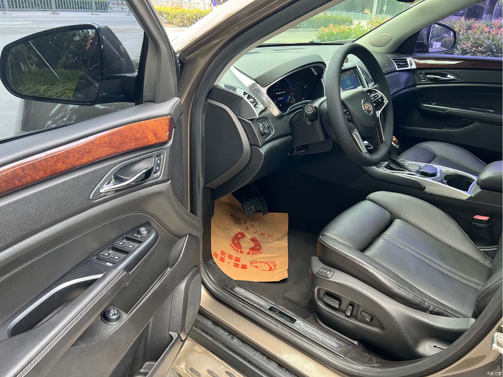 Cadillac SRX, 2015 8