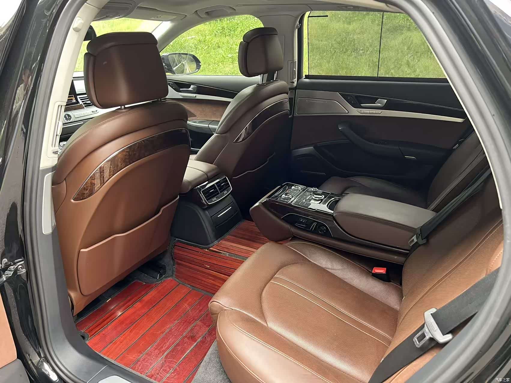 Audi A8L, 2017 11