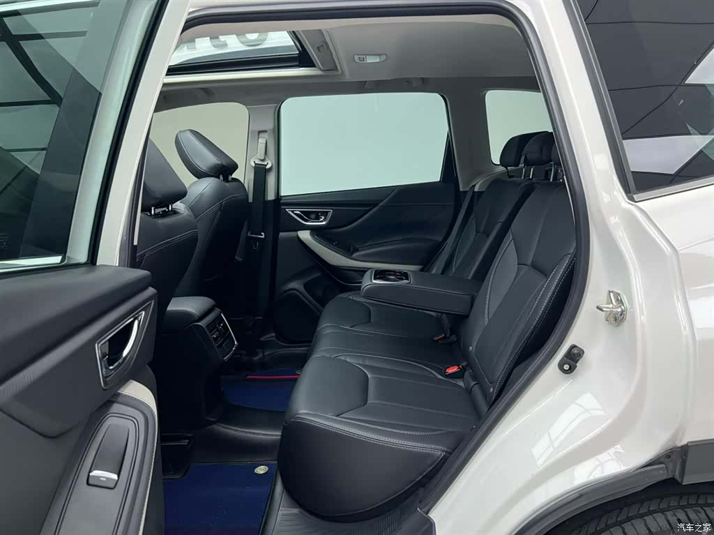 Subaru Forester, 2022 11