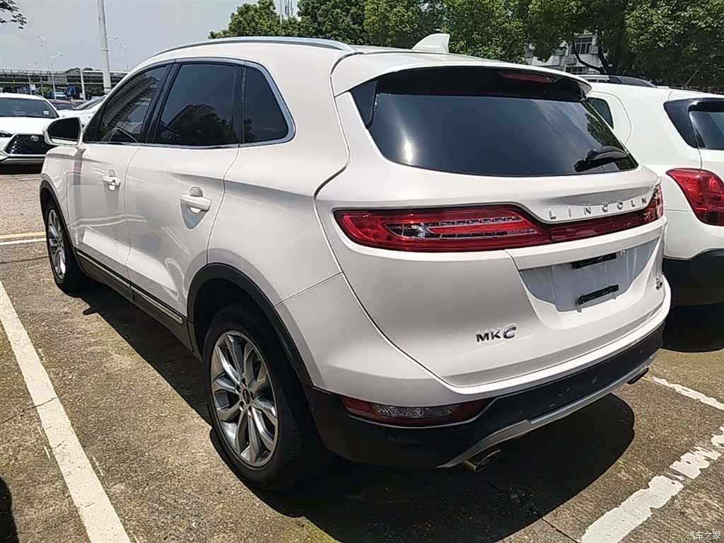 Lincoln MKC, 2016 все фото