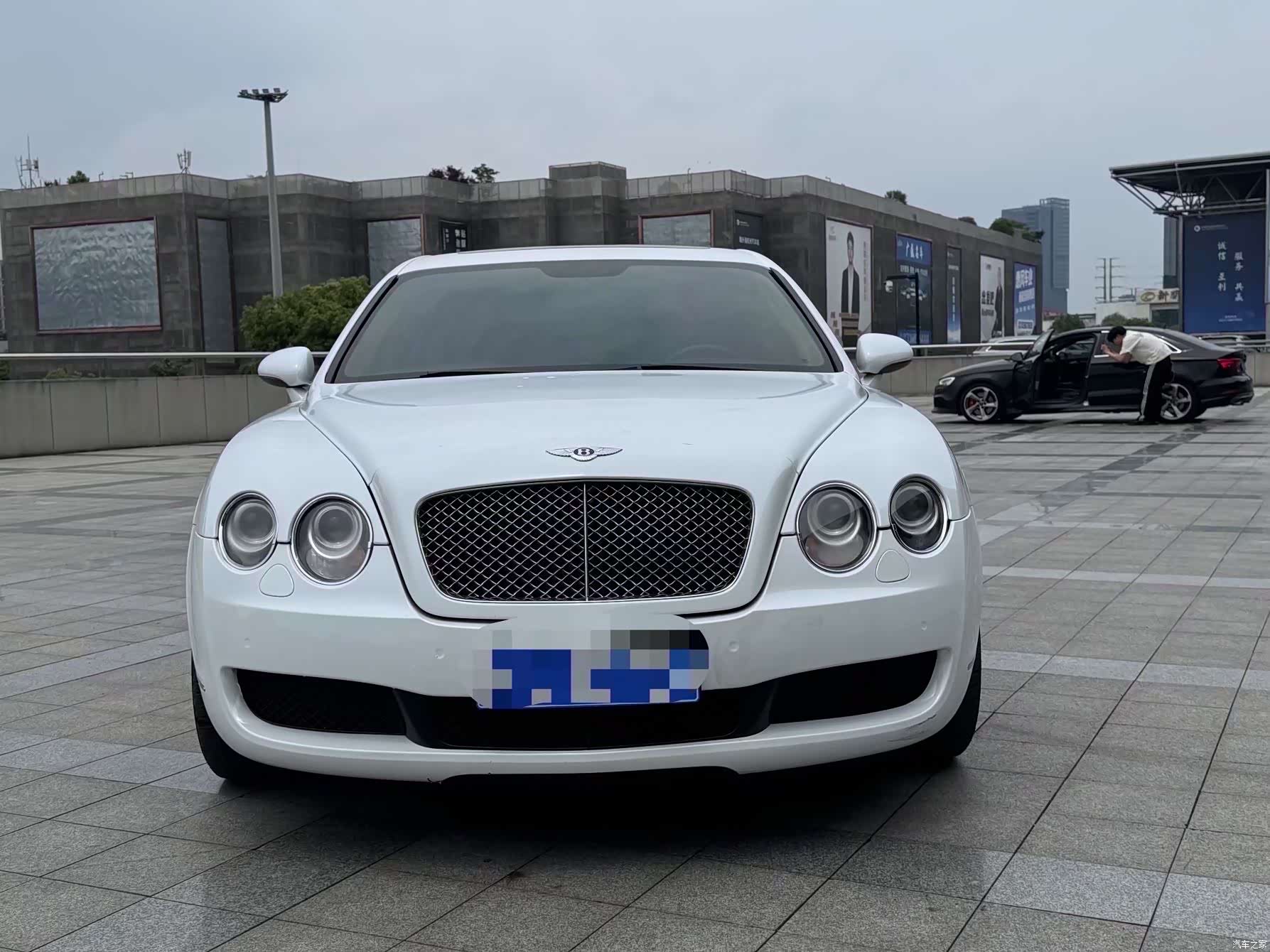 Bentley Flying Spur, 2007 7