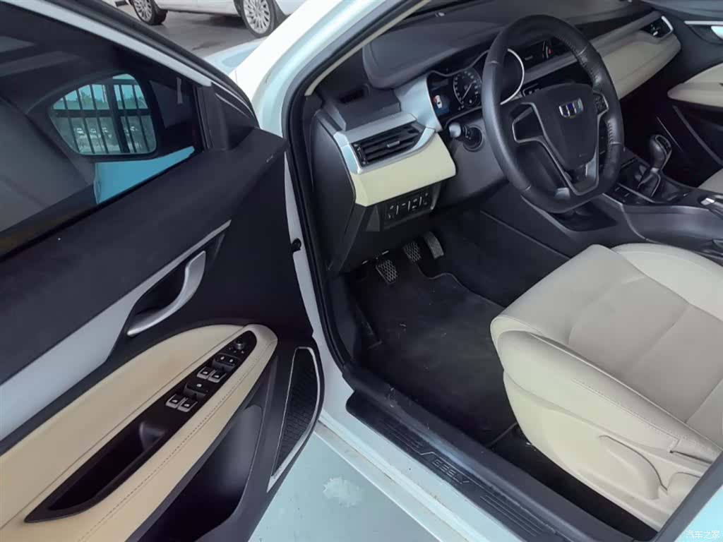 Geely Emgrand, 2018 16