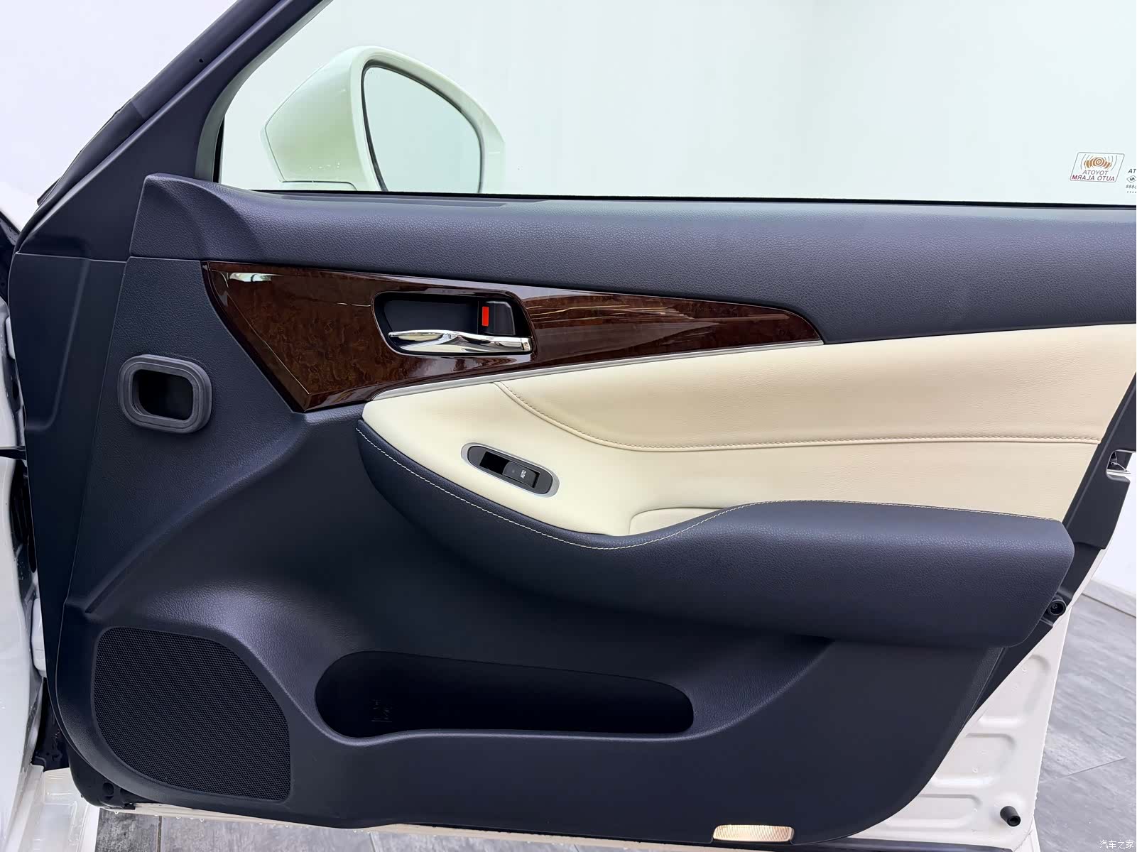 Toyota Crown, 2018 16