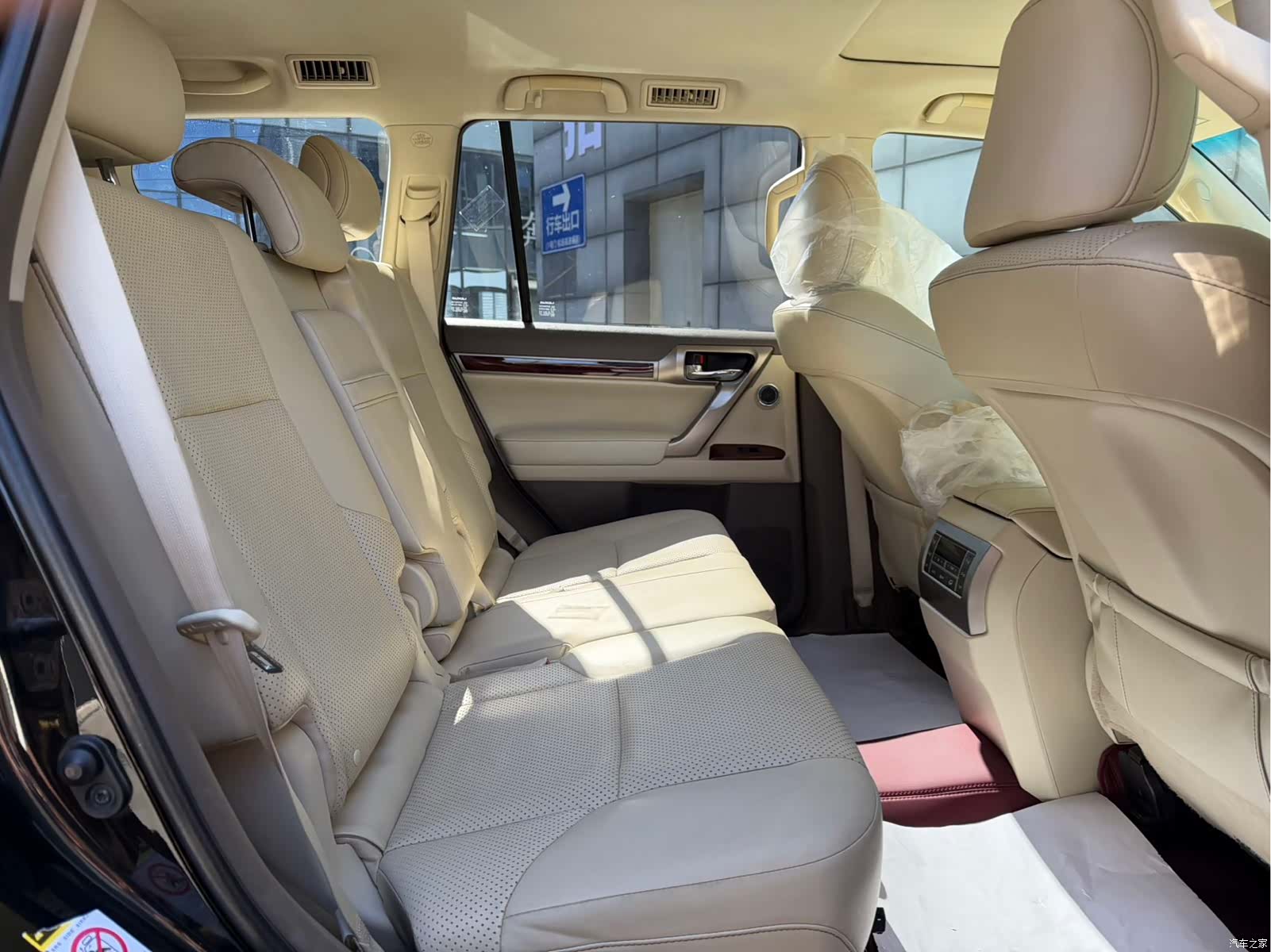 Lexus GX, 2014 9