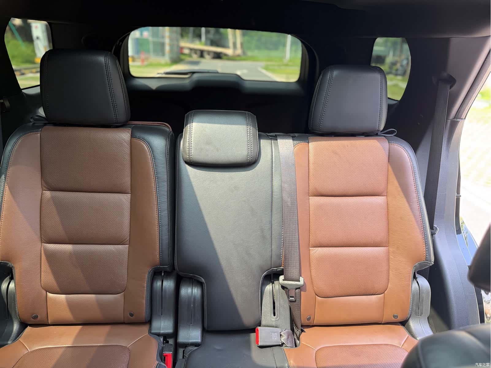 Ford Explorer, 2013 10