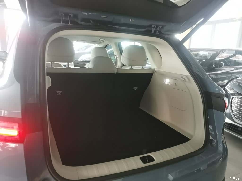 Leapmotor B10, 2025 19
