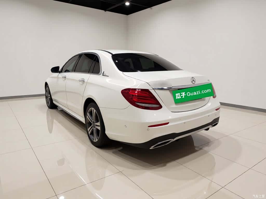 Mercedes-Benz E-Class, 2019 4