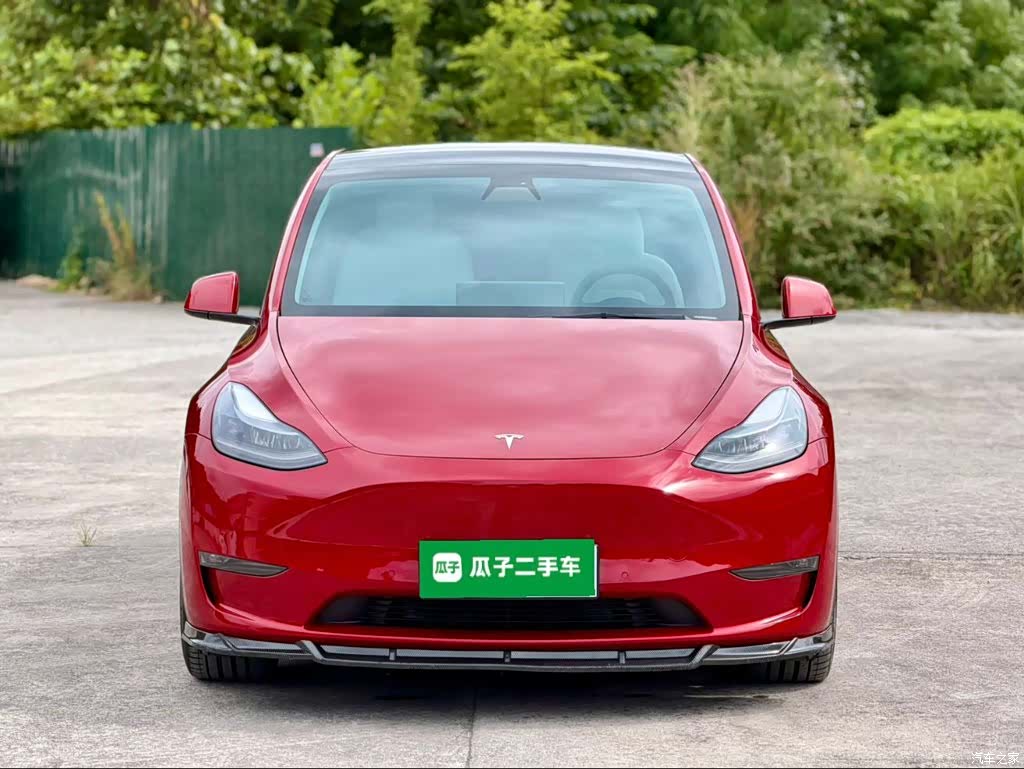 Tesla Model Y, 2021 3