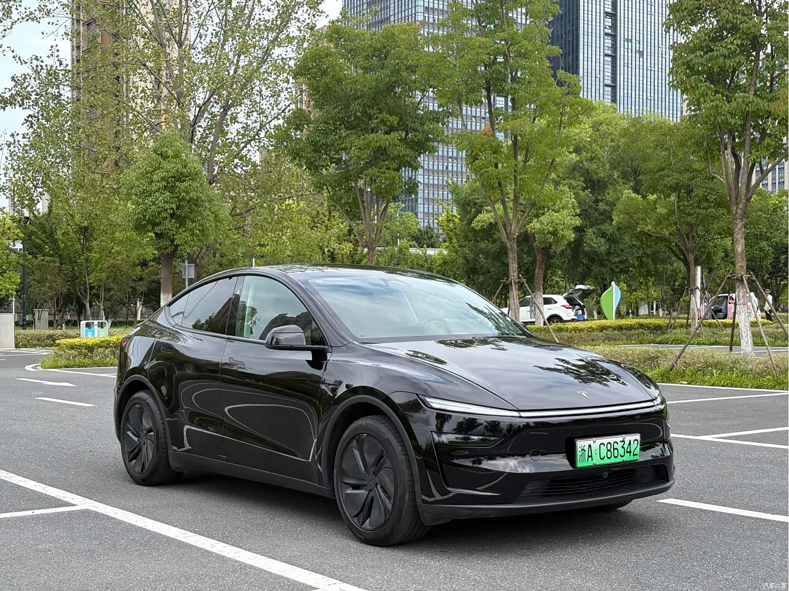 Tesla Model Y, 2026 3