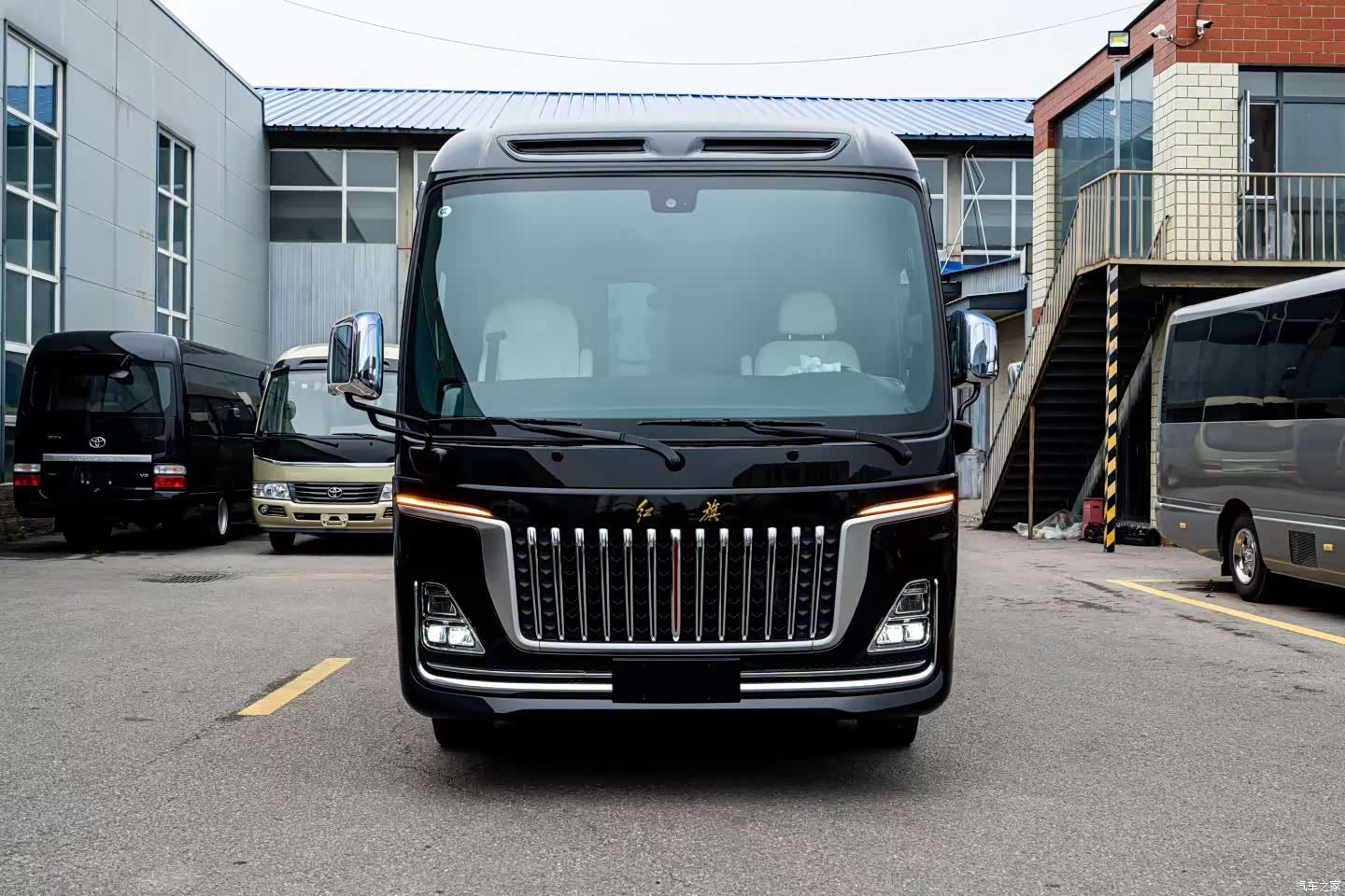 Hongqi 17