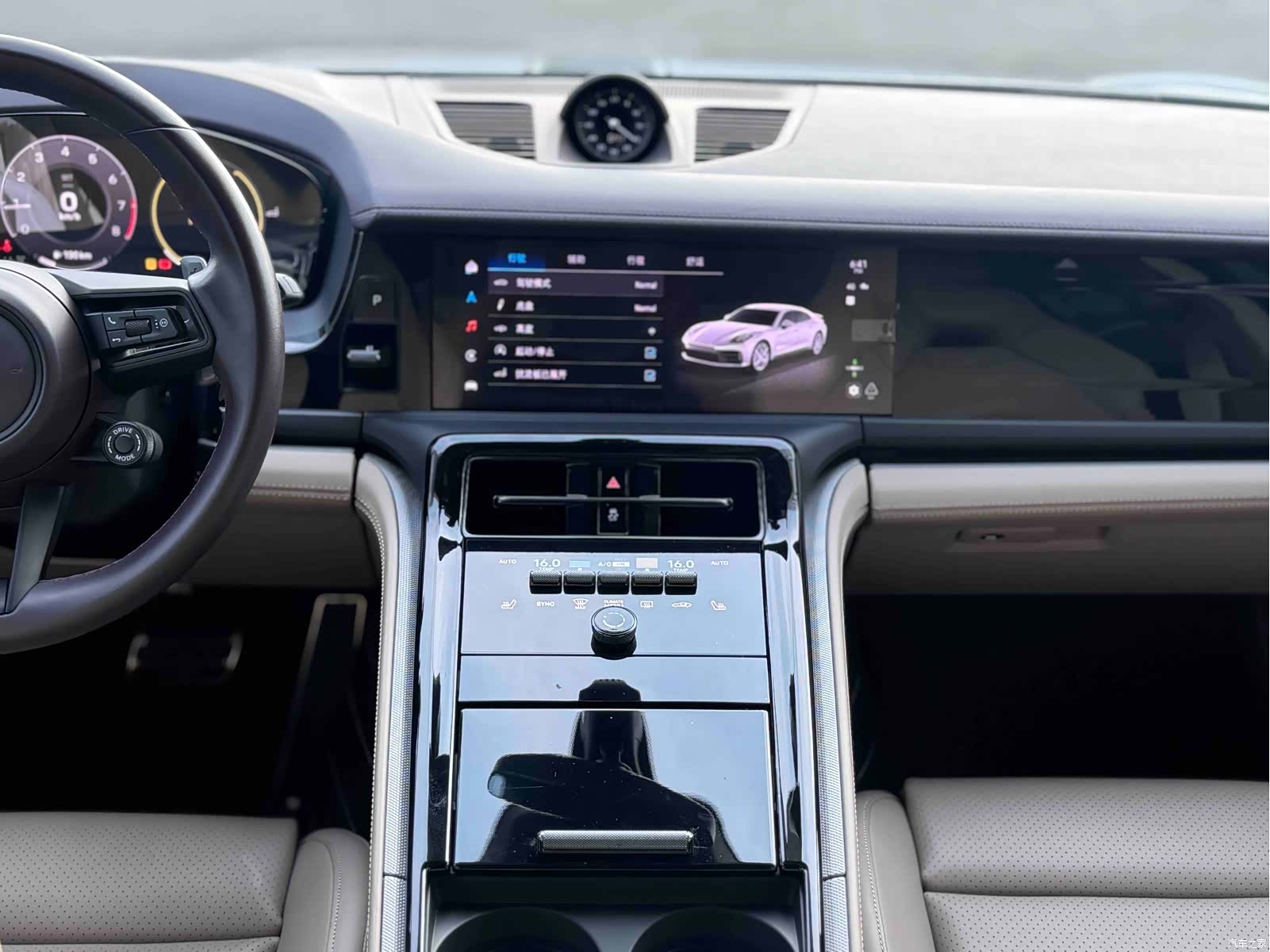 Porsche Panamera, 2024 7