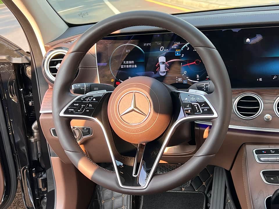 Mercedes-Benz E-class Mercedes-Benz E-class