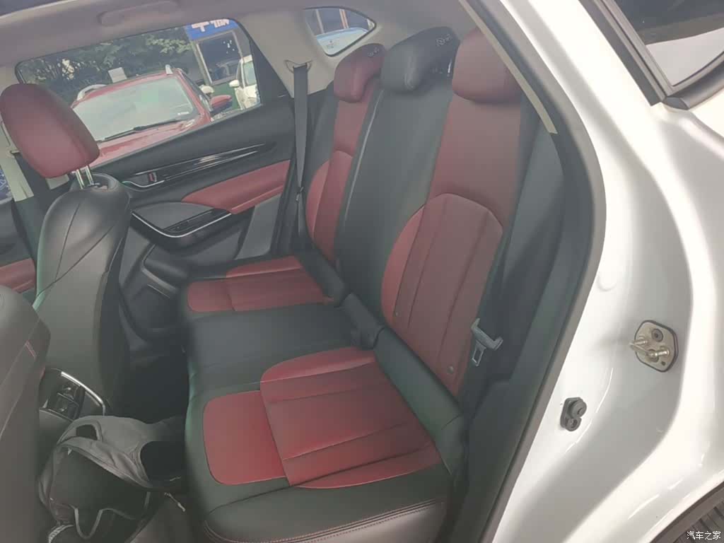 DongFeng AX7, 2022 17