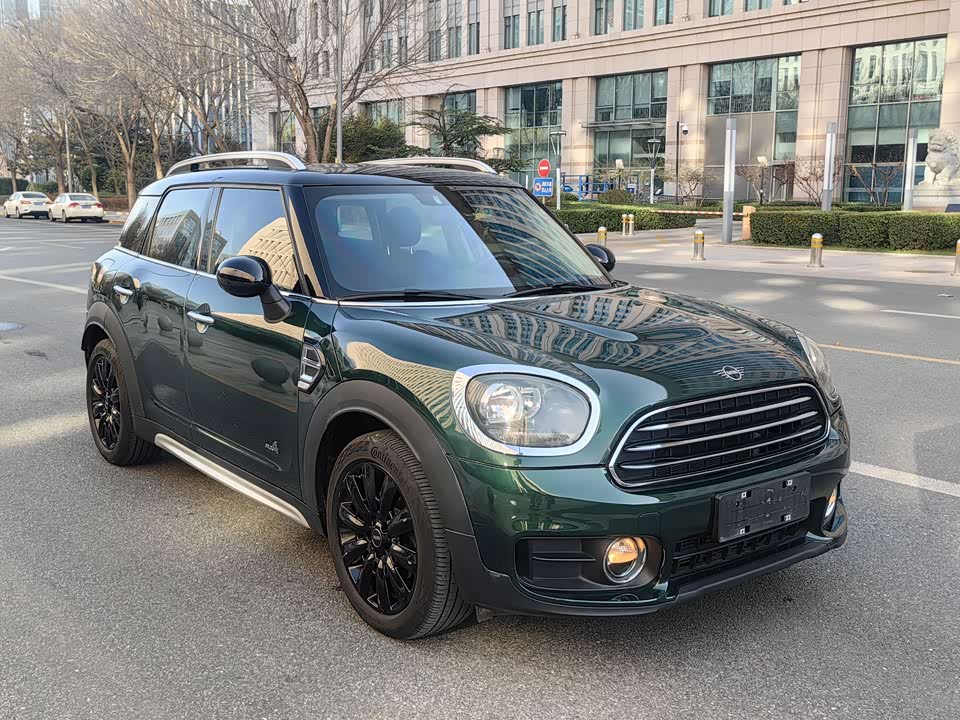 MINI COUNTRYMAN