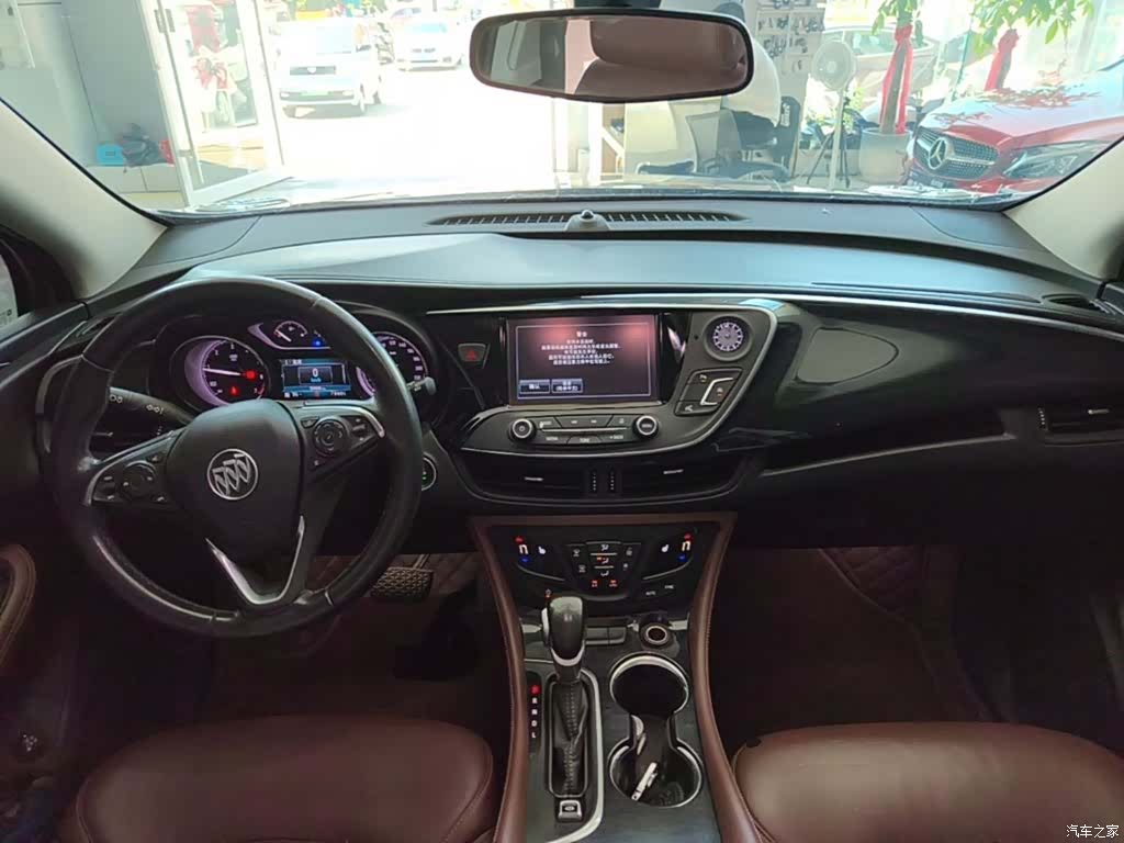 Buick Envision Plus, 2019 10