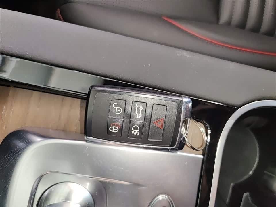 Land Rover Discover sports