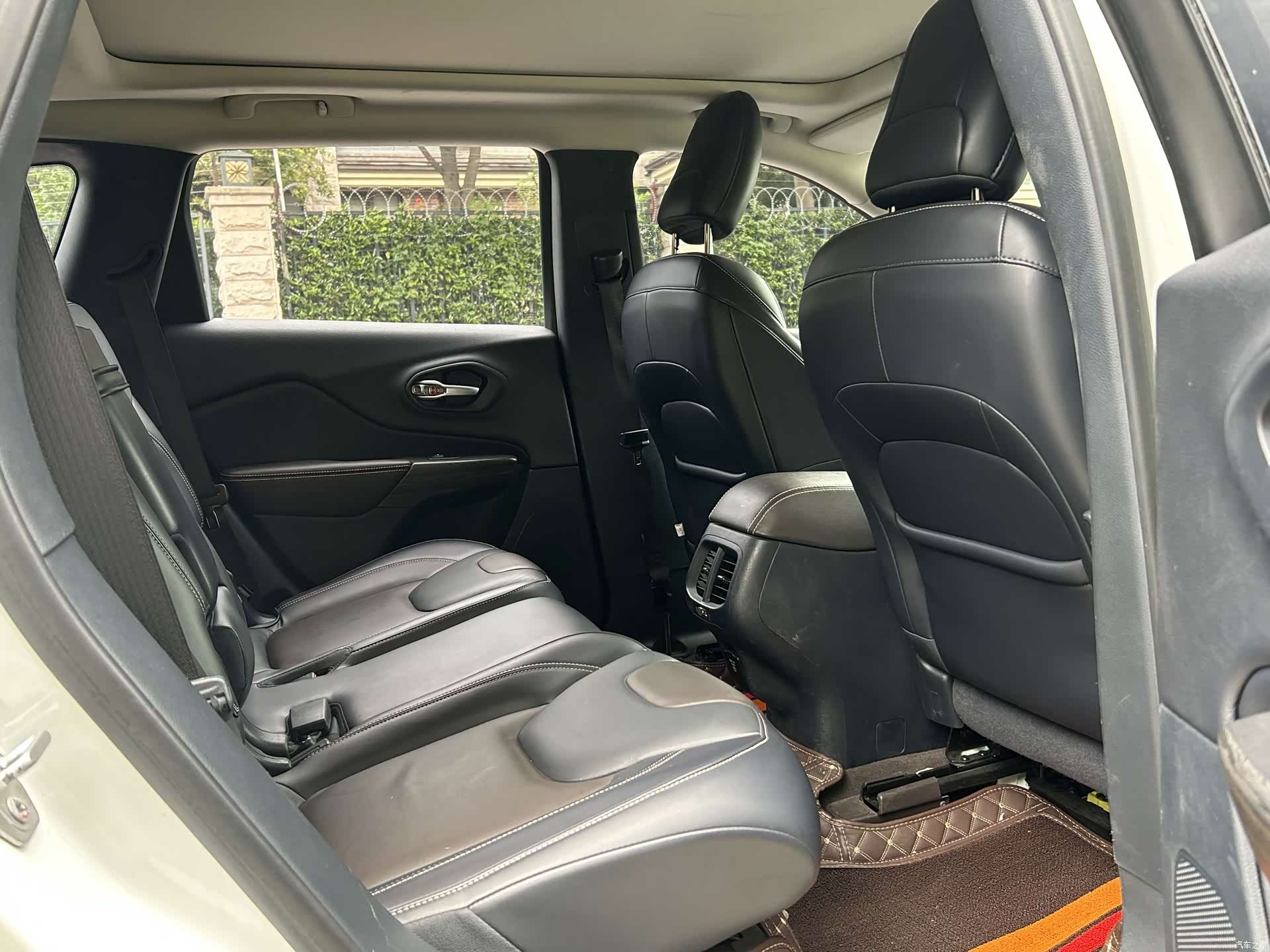 Jeep Cherokee, 2016 13