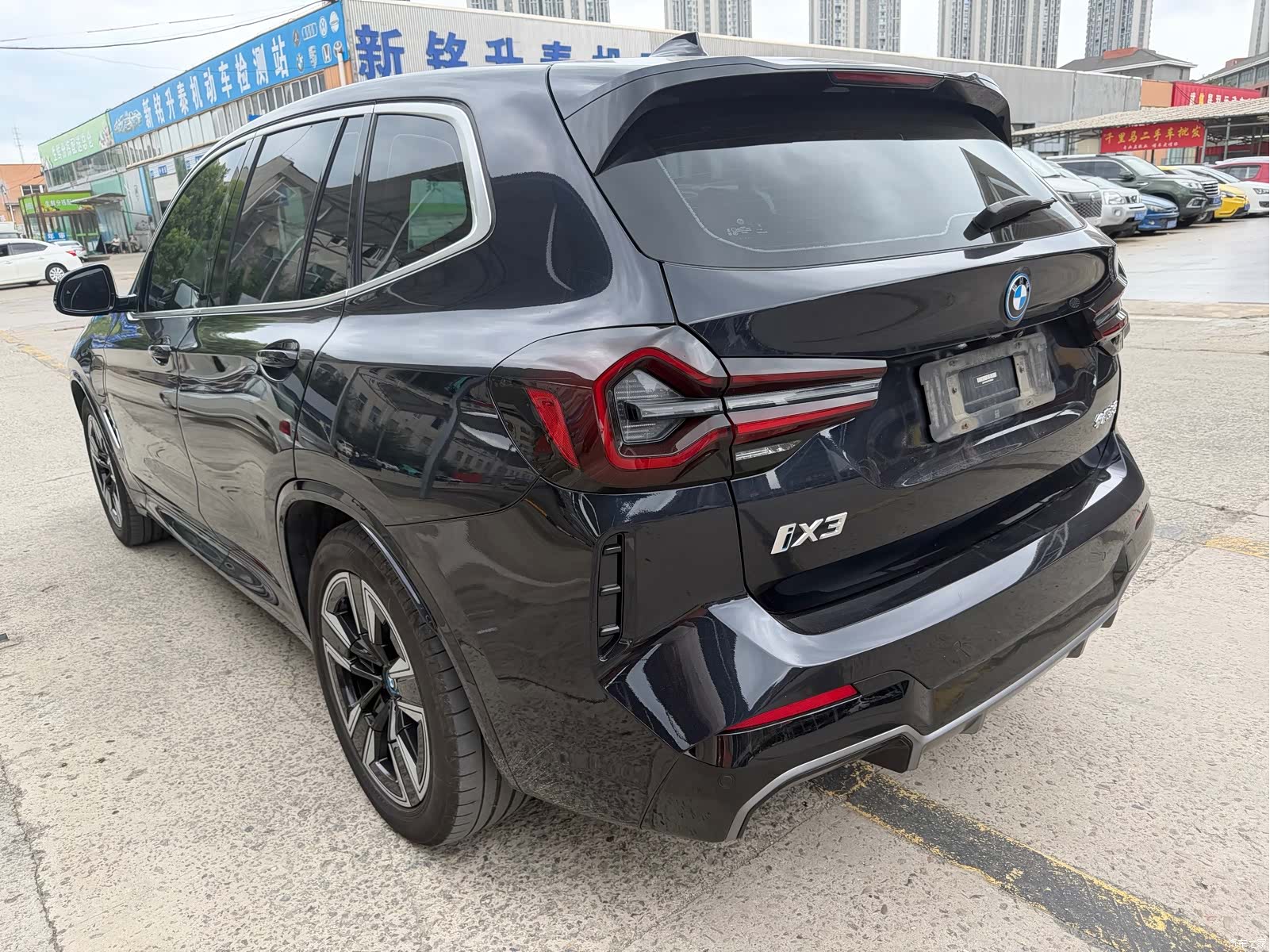 BMW iX3, 2023 7