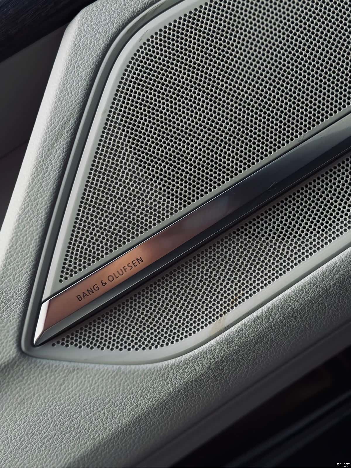 Audi A8L, 2023 10
