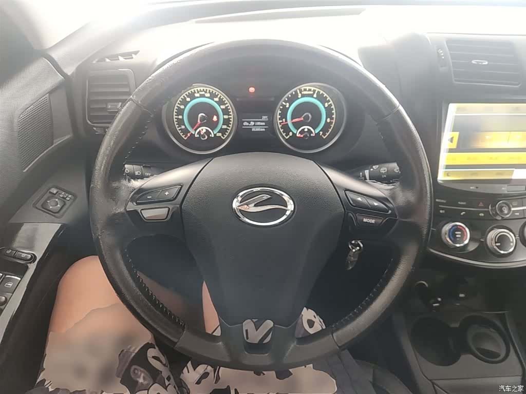 Landwind X5, 2015 11
