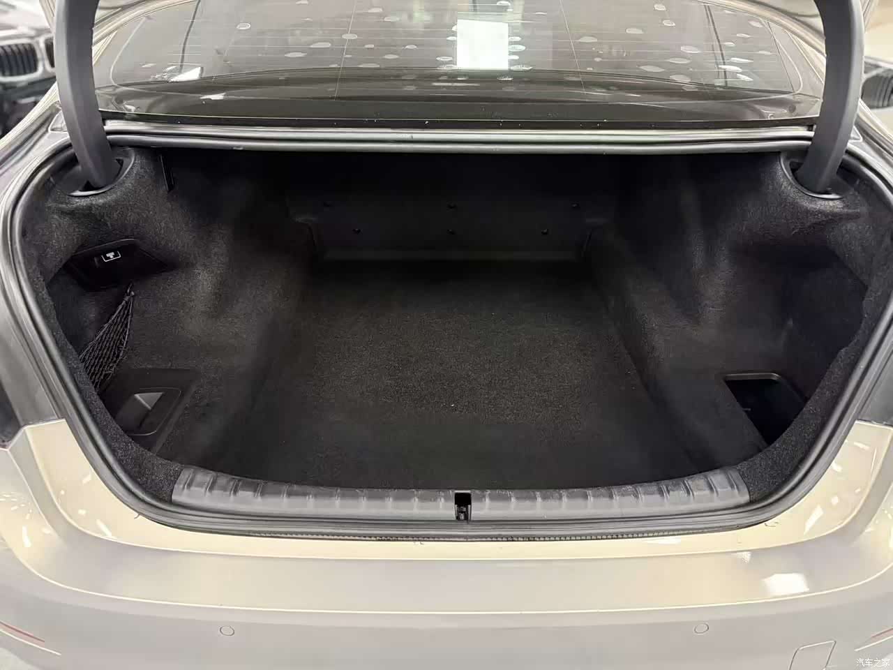 BMW 5 Series, 2018 17
